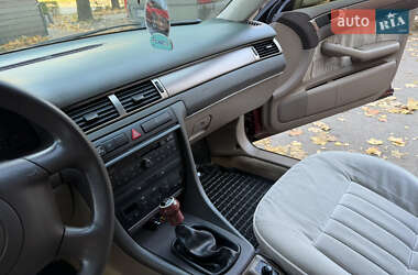 Седан Audi A6 1999 в 