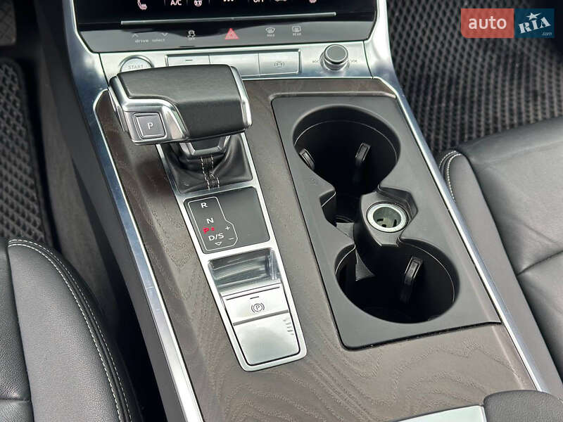Седан Audi A6 2019 в Дніпрі
