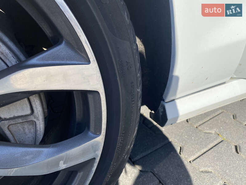 Седан Audi A6 2014 в Чернівцях