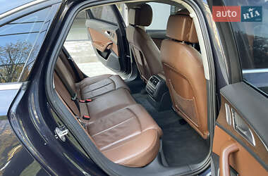 Седан Audi A6 2015 в 