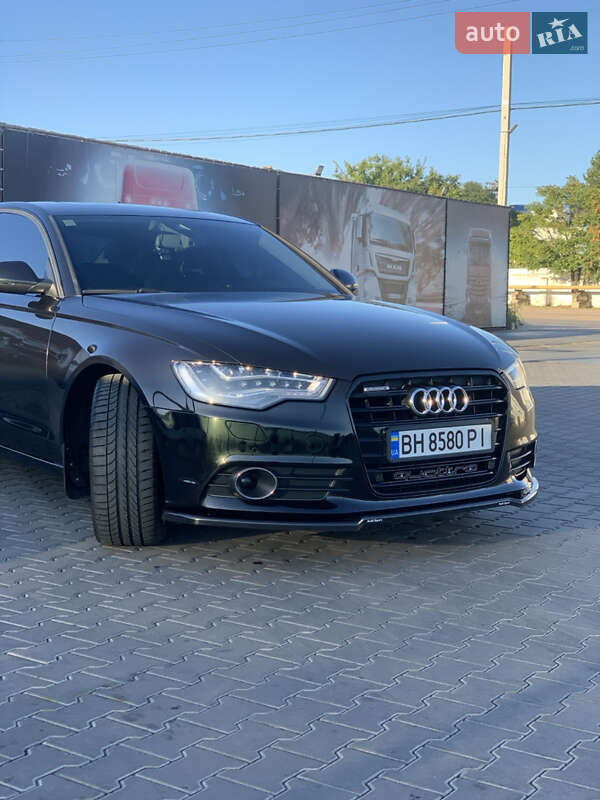 Седан Audi A6 2015 в Усатове