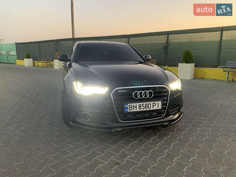 Седан Audi A6 2015 в Усатове
