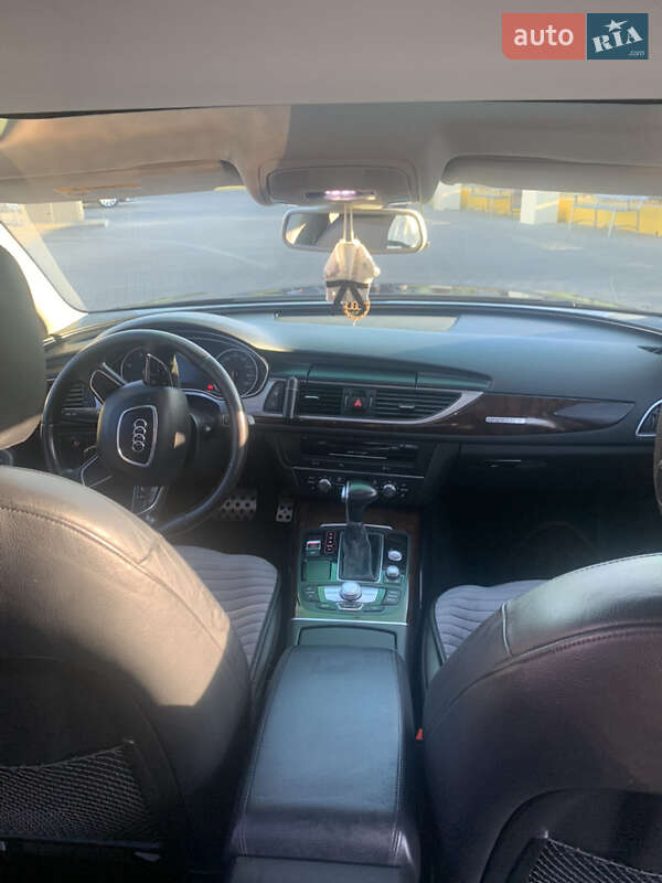 Седан Audi A6 2015 в Усатове