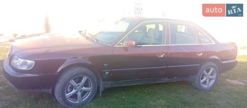 Седан Audi A6 1995 в Черновцах
