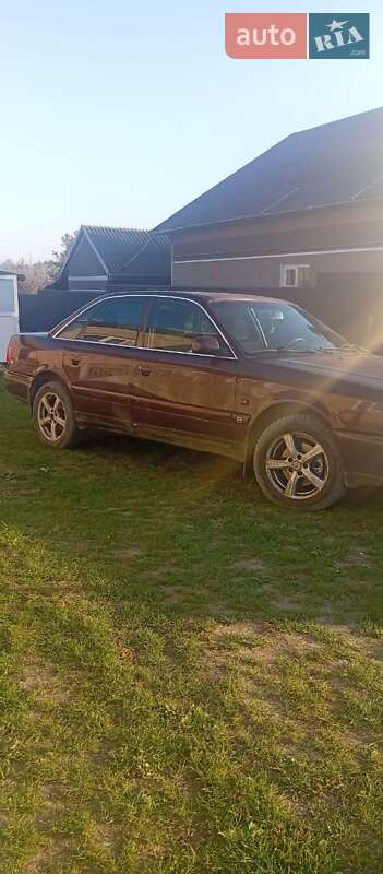 Седан Audi A6 1995 в Черновцах