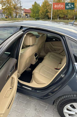 Седан Audi A6 2013 в 