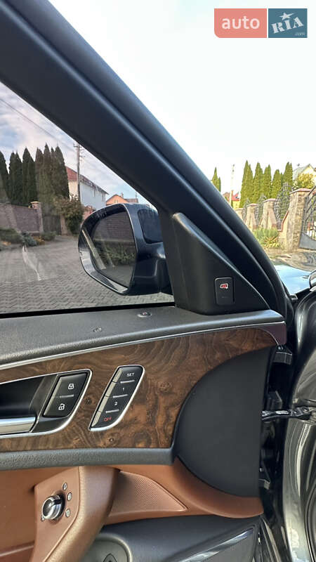 Седан Audi A6 2013 в Чернівцях