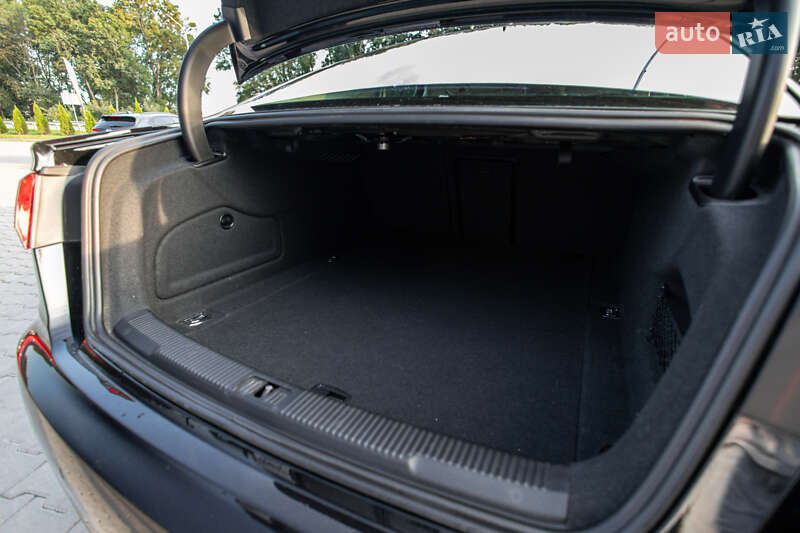 Седан Audi A6 2015 в Львове