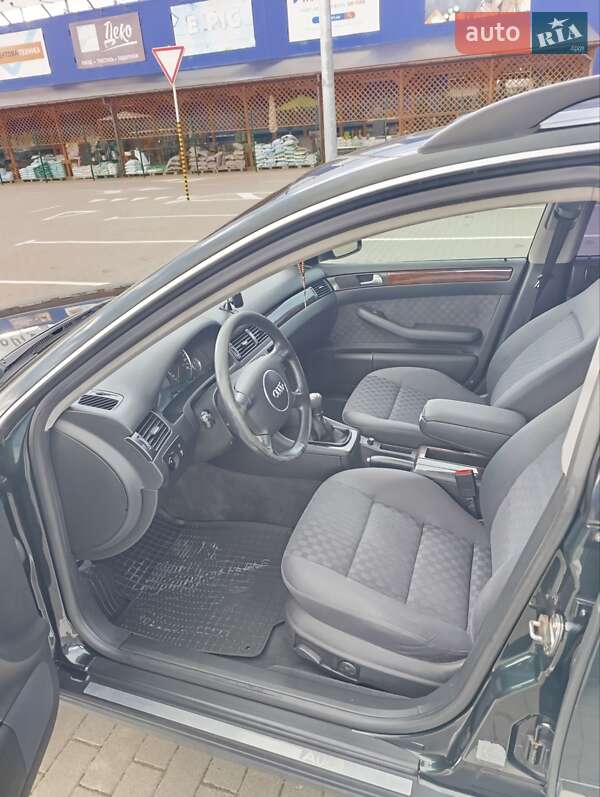 Универсал Audi A6 2002 в Калуше