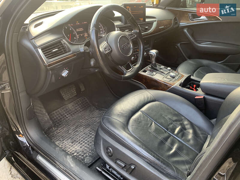 Седан Audi A6 2013 в Надворной
