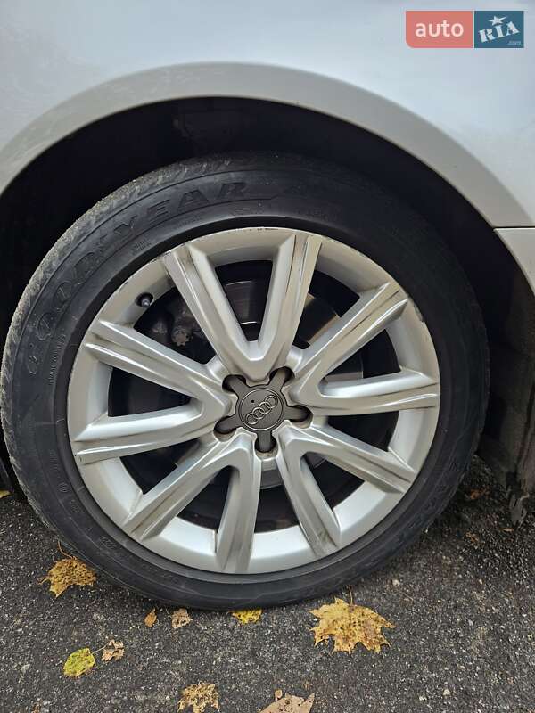 Седан Audi A6 2013 в Виннице