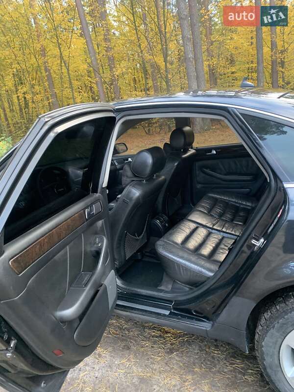 Седан Audi A6 2002 в Кременце