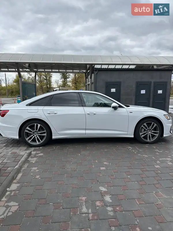 Audi A6 2018 VIN WAUL2AF28KN052114 фото оголошення 20 з 81