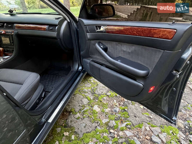 Седан Audi A6 2003 в Бершаді