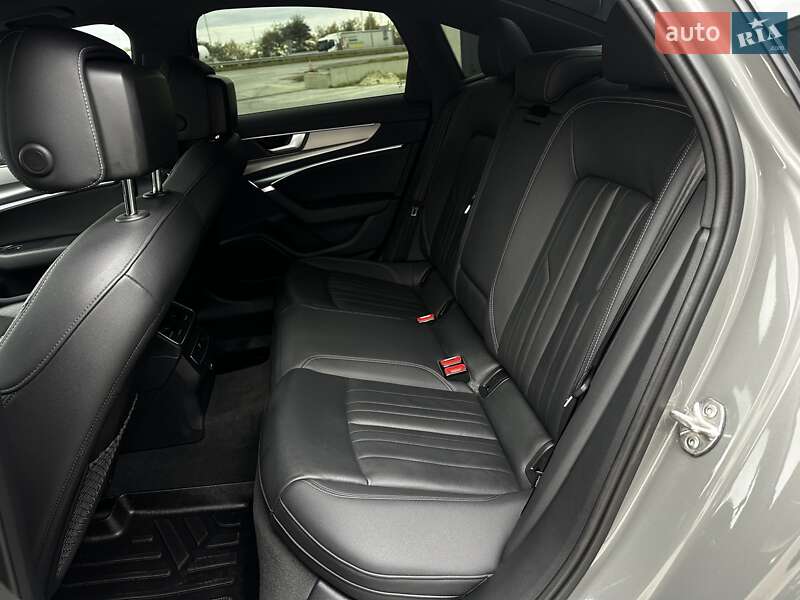 Седан Audi A6 2024 в Львові