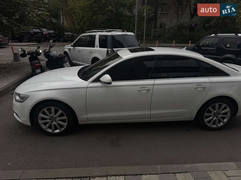 Седан Audi A6 2014 в Киеве