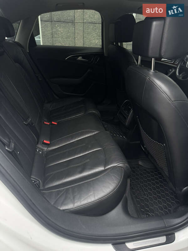 Седан Audi A6 2014 в Киеве