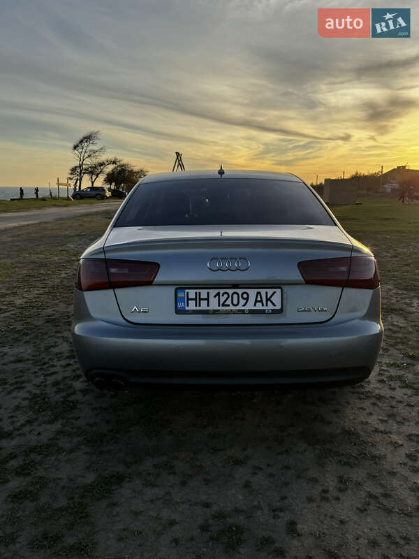 Седан Audi A6 2013 в Черноморске