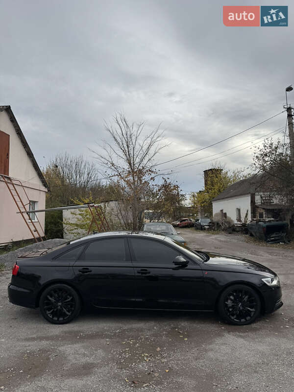 Седан Audi A6 2012 в Киеве