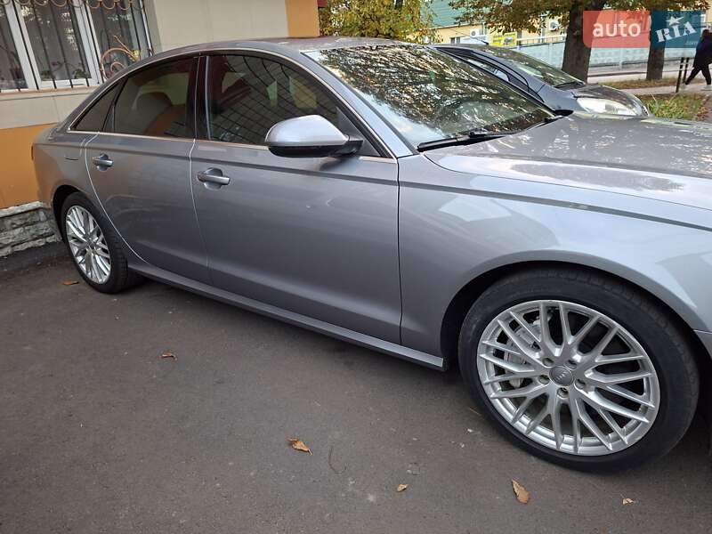 Седан Audi A6 2015 в Рівному