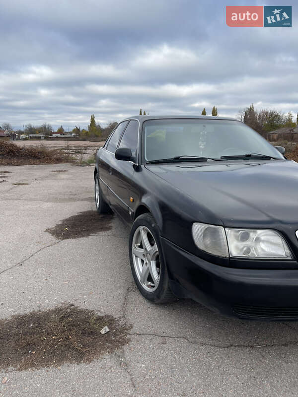 Седан Audi A6 1996 в Прилуках