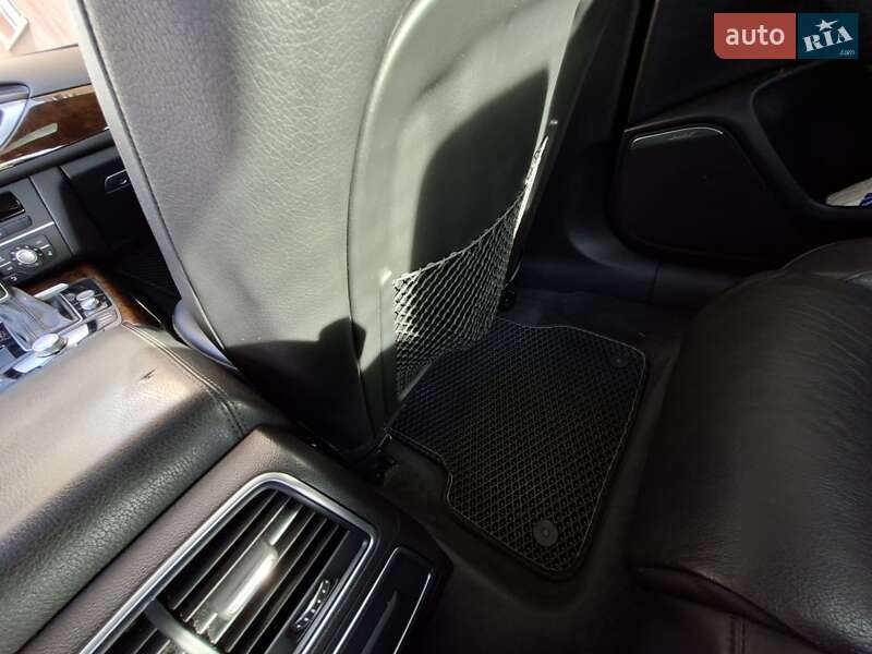 Седан Audi A6 2015 в Рівному