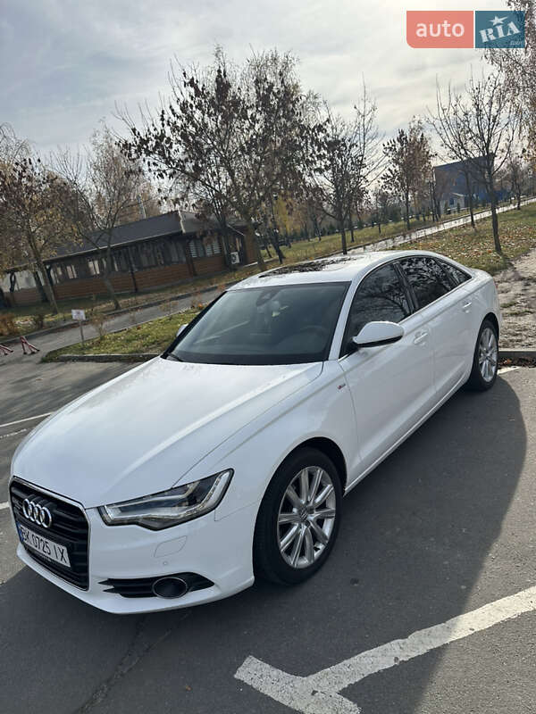 Седан Audi A6 2013 в Нетішині