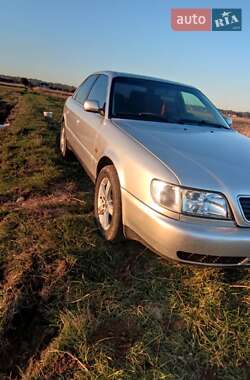 Седан Audi A6 1995 в Коломые