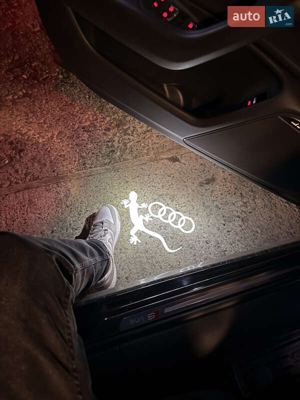 Седан Audi A6 2015 в Виноградові