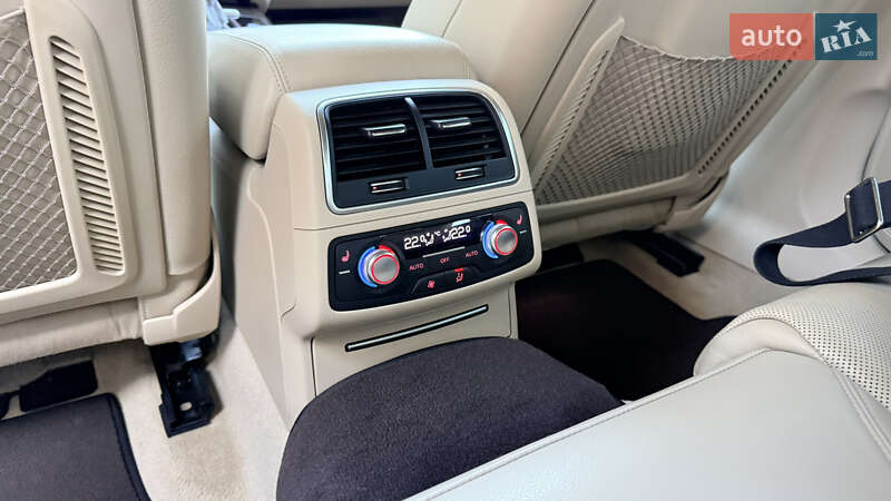 Седан Audi A6 2015 в Киеве