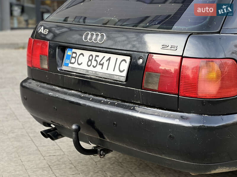 Універсал Audi A6 1995 в Новояворівську