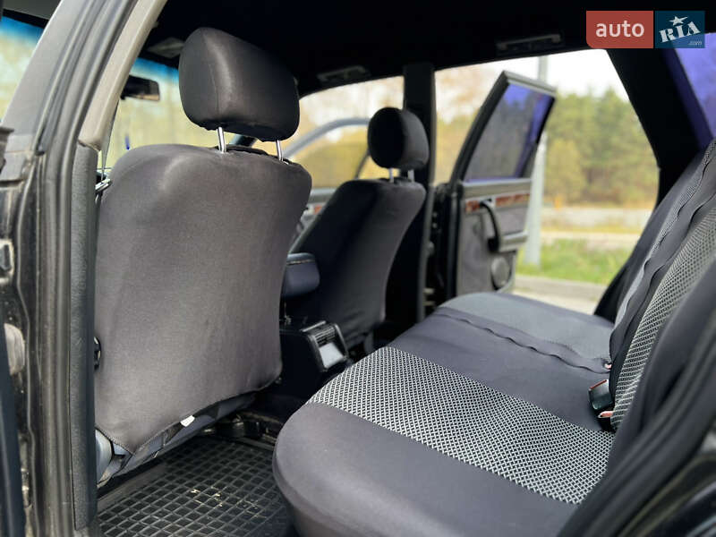 Універсал Audi A6 1995 в Новояворівську