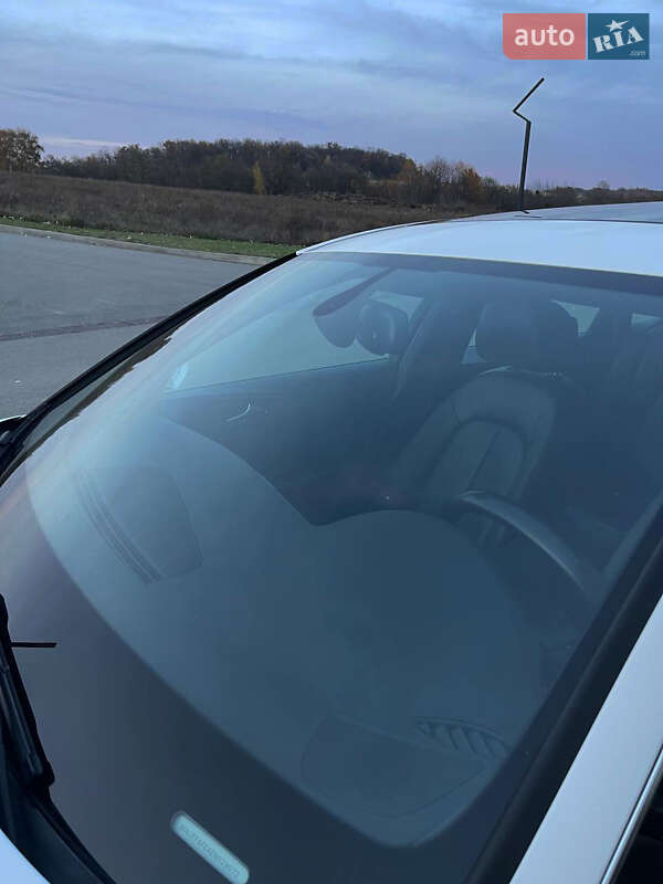 Седан Audi A6 2013 в Киеве