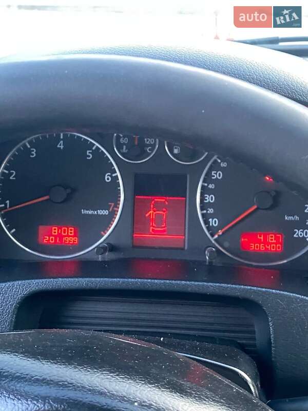 Универсал Audi A6 2001 в Чернигове