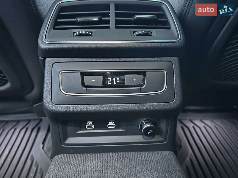 Седан Audi A6 2022 в Ивано-Франковске