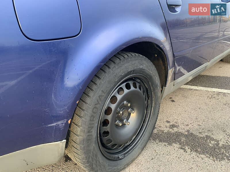 Седан Audi A6 2001 в Рівному