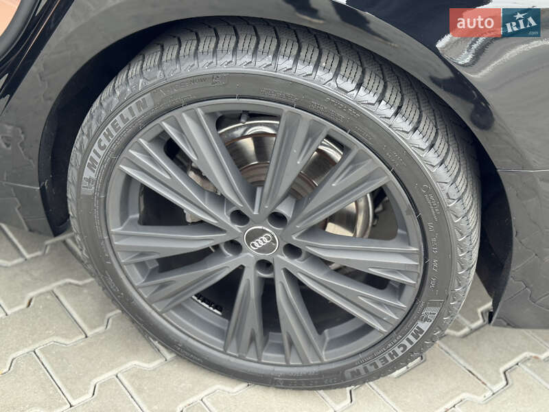 Седан Audi A6 2023 в Дніпрі
