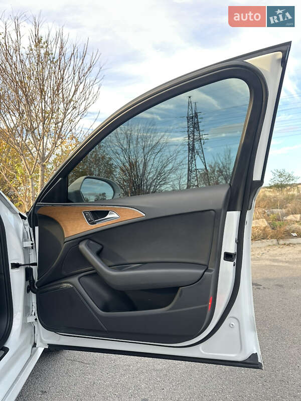 Седан Audi A6 2016 в Днепре