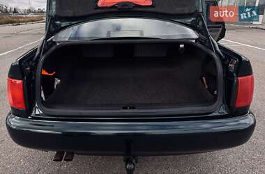 Седан Audi A6 1997 в Звягеле