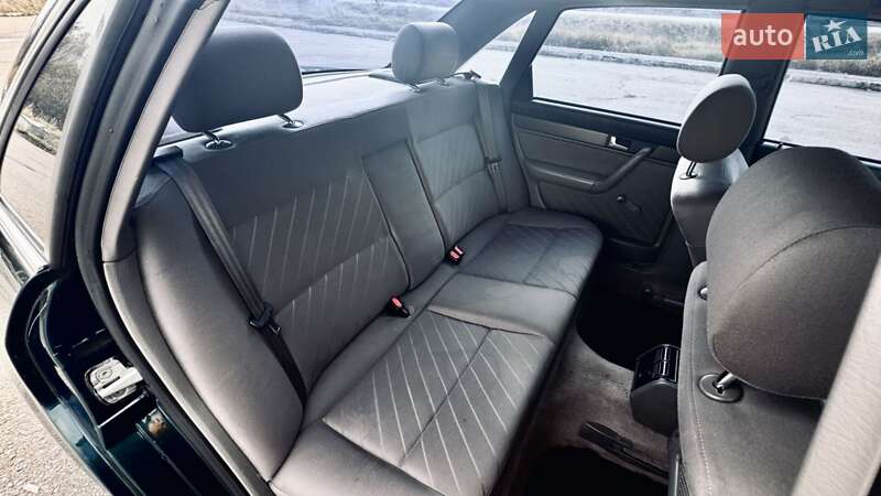 Седан Audi A6 1997 в Звягеле