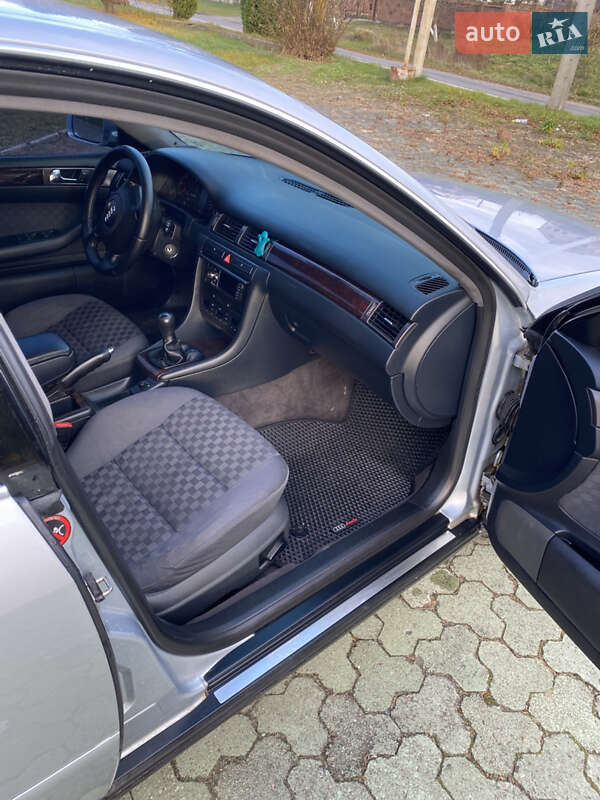 Седан Audi A6 1998 в Дубні фото 12 Седан Audi A6 1998 в Дубні