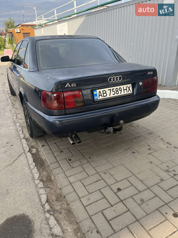 Седан Audi A6 1995 в Киеве