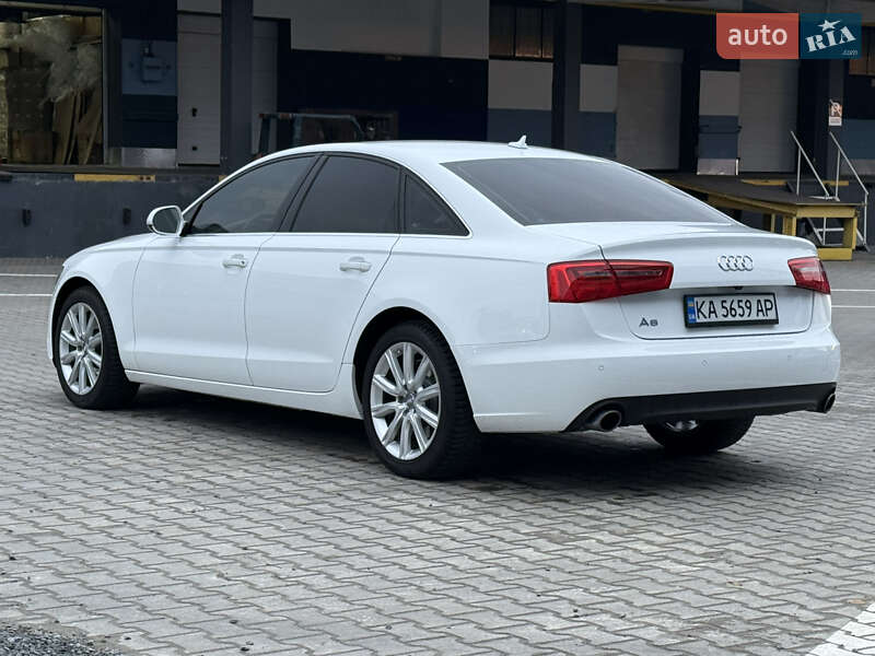 Седан Audi A6 2013 в Рівному