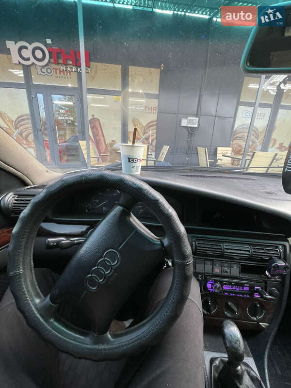 Седан Audi A6 1995 в Чернівцях фото 3 Седан Audi A6 1995 в Чернівцях