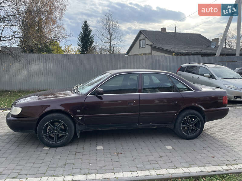Седан Audi A6 1995 в Чернівцях