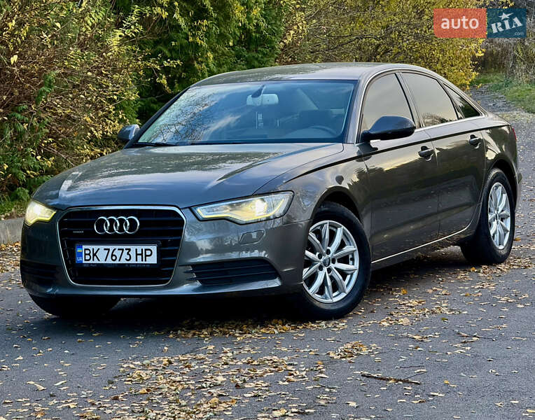 Седан Audi A6 2011 в Ровно