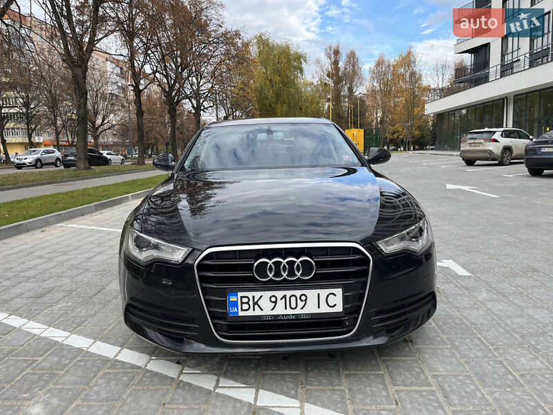 Седан Audi A6 2014 в Ровно
