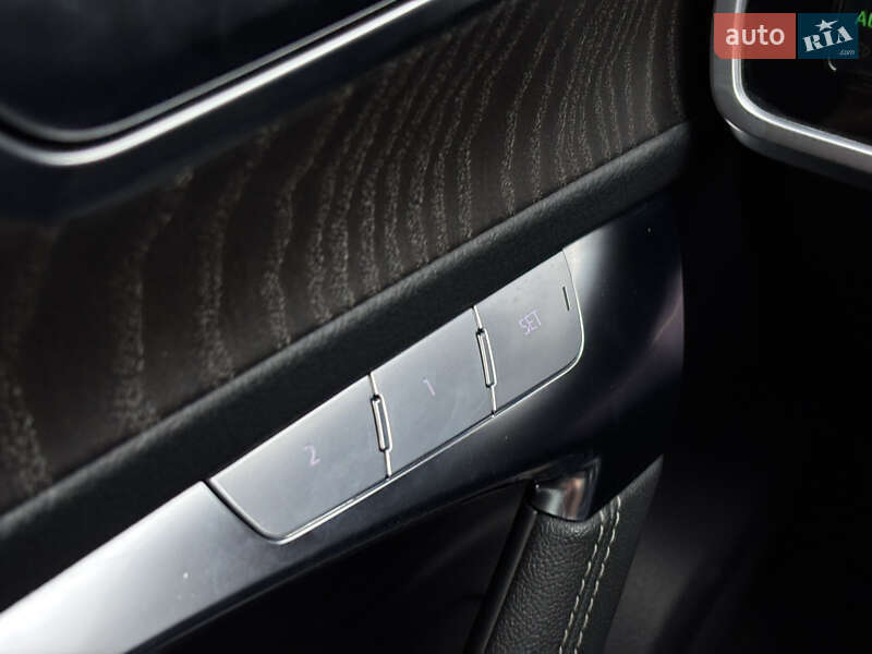 Седан Audi A6 2022 в Киеве