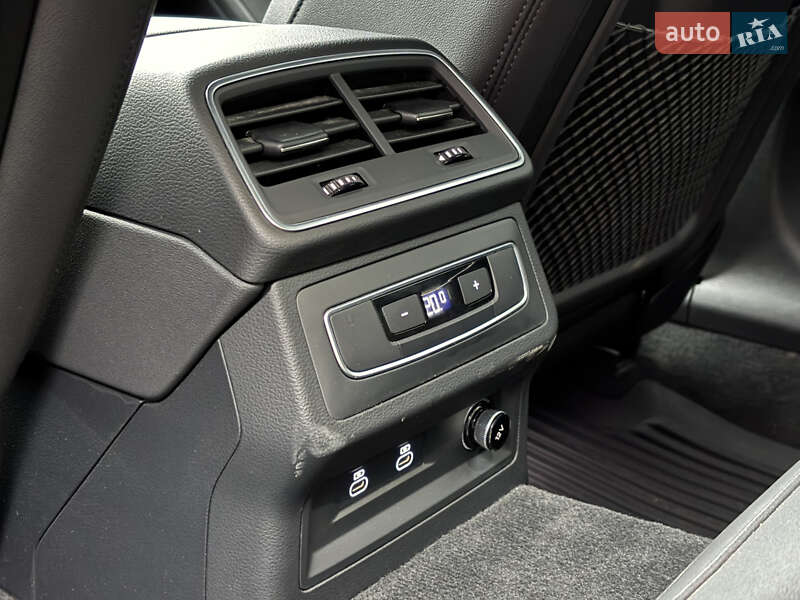 Седан Audi A6 2022 в Киеве