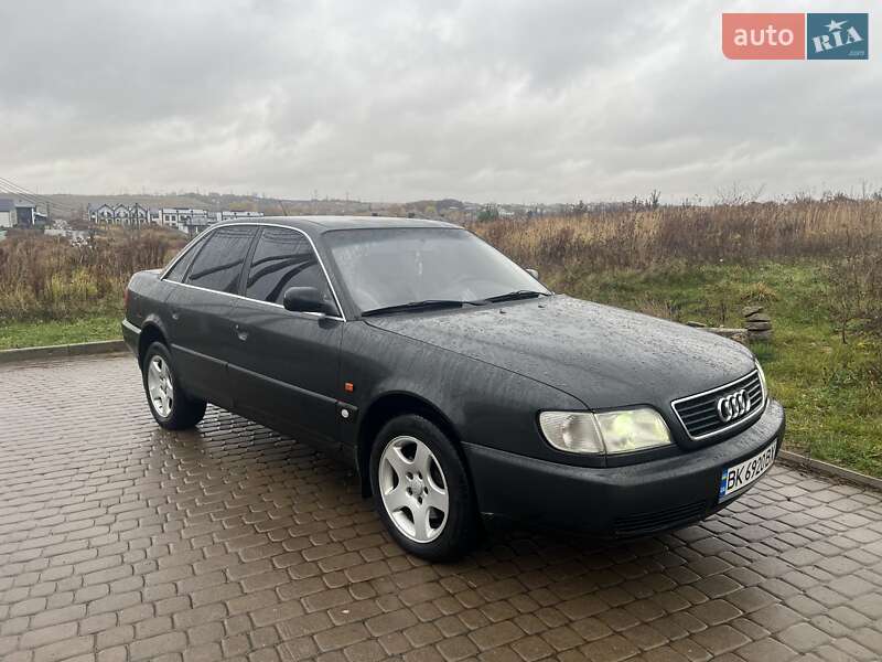 Седан Audi A6 1995 в Рівному